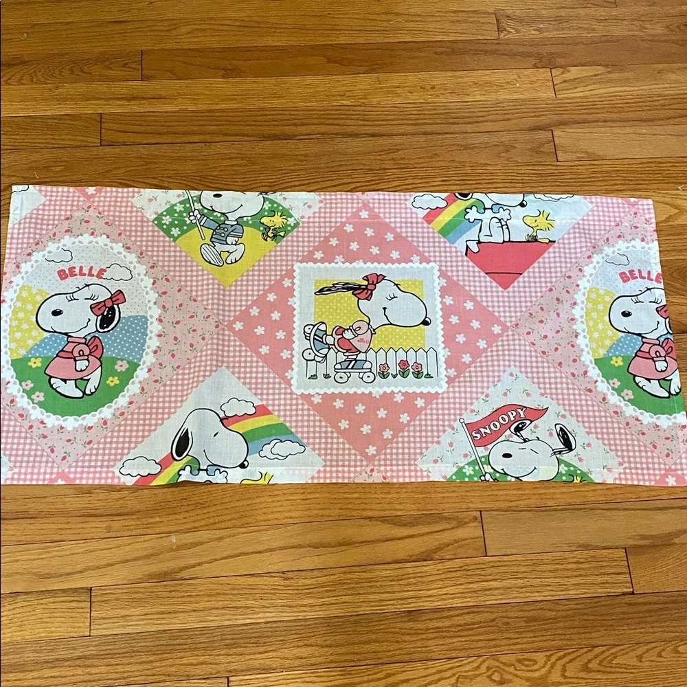 VTG Snoopy & Belle Handmade Valance